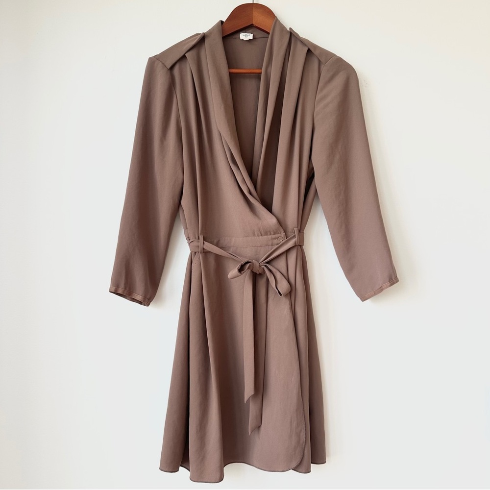 ARITZIA | WILFRED FRANCA FRONT-TIE WRAP EPAULETTE UTILITY STYLE MINI DRESS ROBE